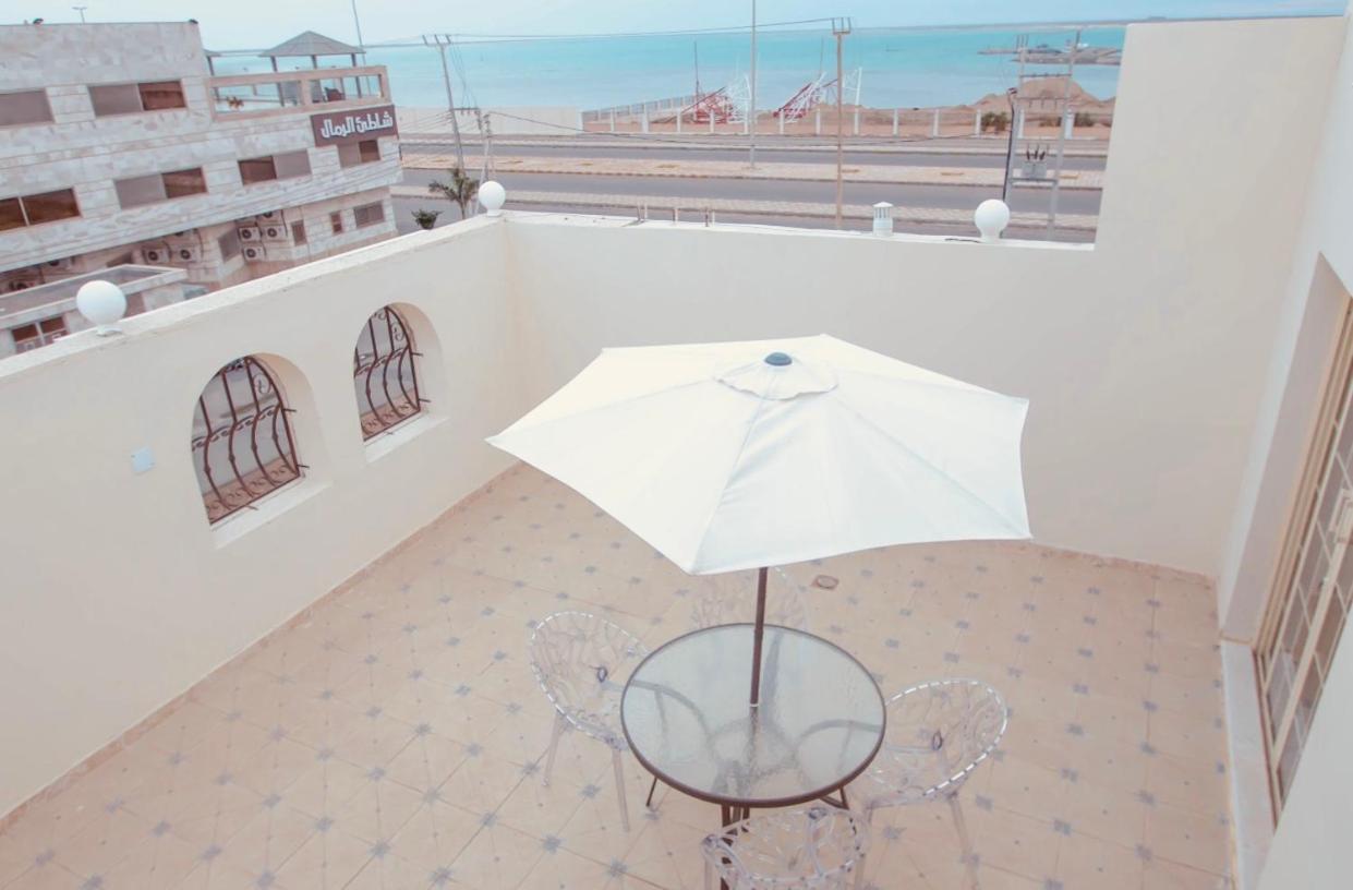 Arees Beach Hotel Rayyis Exterior photo
